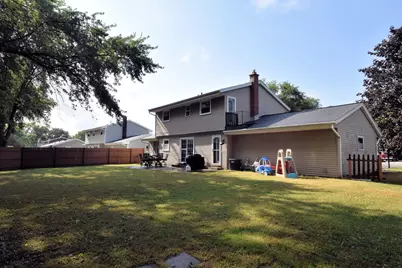 14445 W Butternut Trl, New Berlin, WI 53151 - Photo 4