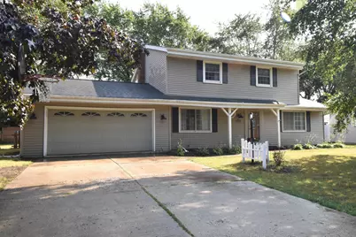 14445 W Butternut Trl, New Berlin, WI 53151 - Photo 1