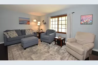 14445 W Butternut Trl, New Berlin, WI 53151 - Photo 12