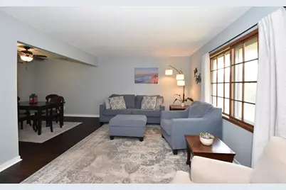 14445 W Butternut Trl, New Berlin, WI 53151 - Photo 16