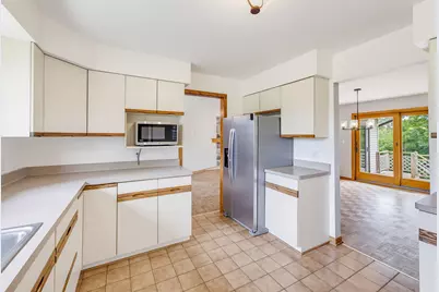 N5471  Loraine Dr, Fredonia, WI 53021 - Photo 14