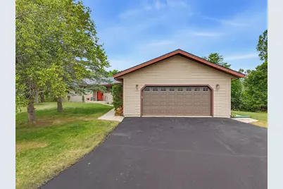 N5471  Loraine Dr, Fredonia, WI 53021 - Photo 4