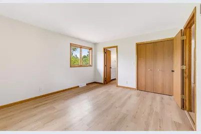 N5471  Loraine Dr, Fredonia, WI 53021 - Photo 28