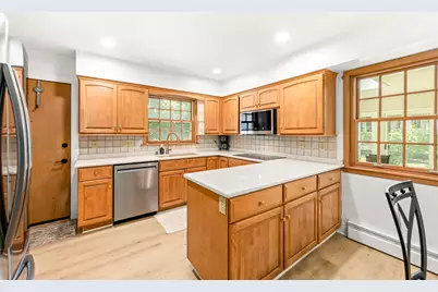 2745 N 117th Pl, Wauwatosa, WI 53222 - Photo 14