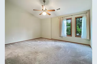 2264  Circle Ridge Rd #D, Delafield, WI 53018 - Photo 12