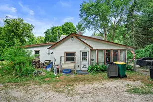 W259S7205 Oakdale Dr, Vernon, WI 53189 - Photo 2