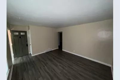 4132 N 51st Blvd, Milwaukee, WI 53216 - Photo 8