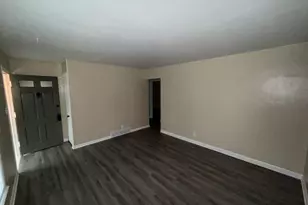 4132 N 51st Blvd, Milwaukee, WI 53216 - Photo 8