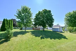 W201N16255 Ash Dr, Jackson, WI 53037 - Photo 18