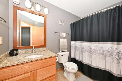 W201N16255  Ash Dr, Jackson, WI 53037 - Photo 12
