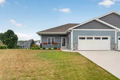 1361  Scenic Pointe Ct, Hartford, WI 53027 - Photo 20