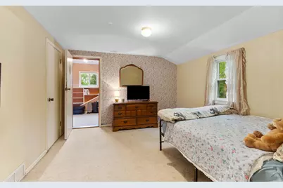10403 S Chicago Rd, Oak Creek, WI 53154 - Photo 14