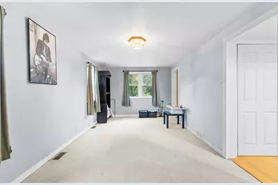 10403 S Chicago Rd, Oak Creek, WI 53154 - Photo 12
