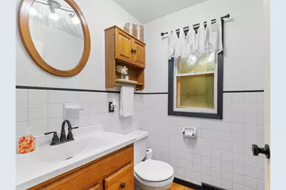 10403 S Chicago Rd, Oak Creek, WI 53154 - Photo 10