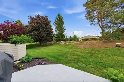 W240N2160  Dorchester Dr #11B, Pewaukee, WI 53072 - Photo 24