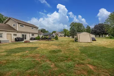 S94W14409  Groveway Ln, Muskego, WI 53150 - Photo 48