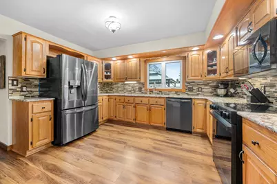 S94W14409  Groveway Ln, Muskego, WI 53150 - Photo 10