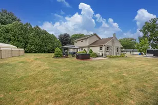 S94W14409 Groveway Ln, Muskego, WI 53150 - Photo 36