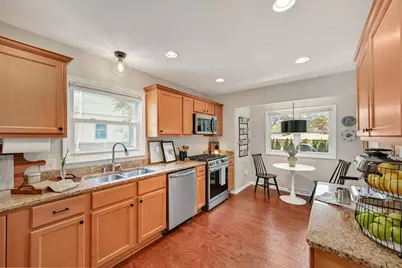 12311 W Woodland Ave, Wauwatosa, WI 53226 - Photo 14