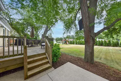 12311 W Woodland Ave, Wauwatosa, WI 53226 - Photo 34