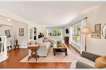 12311 W Woodland Ave, Wauwatosa, WI 53226 - Photo 4