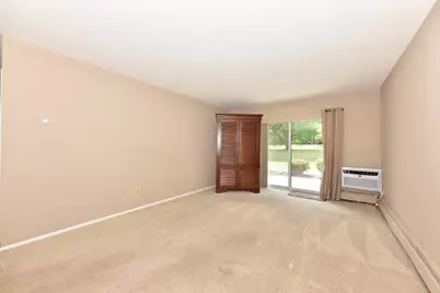 3935 S 84th St #4, Greenfield, WI 53228 - Photo 8
