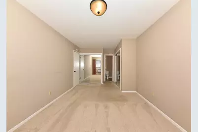 3935 S 84th St #4, Greenfield, WI 53228 - Photo 20