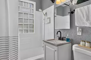 3835 S 17th St, Milwaukee, WI 53221 - Photo 14