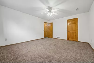 842  Evergreen Dr #1, Hartford, WI 53027 - Photo 22
