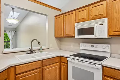 842  Evergreen Dr #1, Hartford, WI 53027 - Photo 14