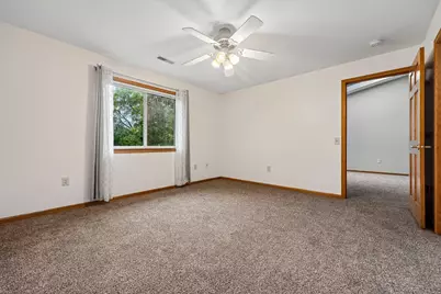 842  Evergreen Dr #1, Hartford, WI 53027 - Photo 16