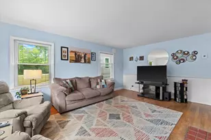 13706 W Meadow Ln, New Berlin, WI 53151 - Photo 2