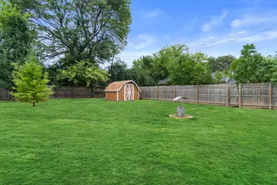 13706 W Meadow Ln, New Berlin, WI 53151 - Photo 10