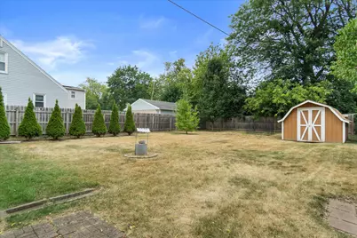 13706 W Meadow Ln, New Berlin, WI 53151 - Photo 20