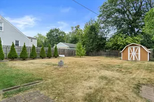 13706 W Meadow Ln, New Berlin, WI 53151 - Photo 20