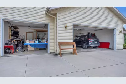 1223  Huron Trl, Sheboygan Falls, WI 53085 - Photo 24