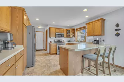 1223  Huron Trl, Sheboygan Falls, WI 53085 - Photo 8