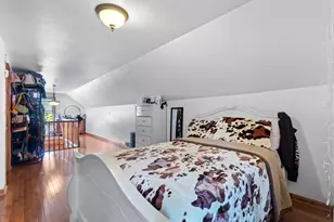 3569 S 14th St, Milwaukee, WI 53221 - Photo 18