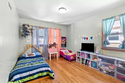 3569 S 14th St, Milwaukee, WI 53221 - Photo 14