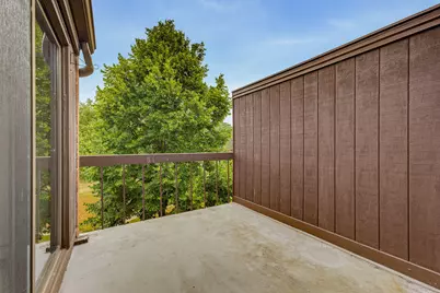 6100 W Stonehedge Dr #365D, Greenfield, WI 53220 - Photo 18