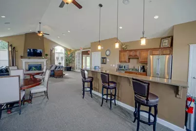 W250N4997  William Dr, Sussex, WI 53072 - Photo 32