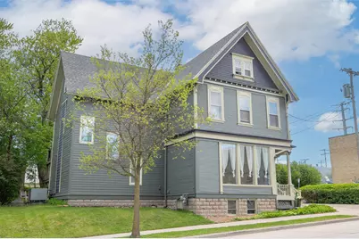531 W Grand Ave, Port Washington, WI 53074 - Photo 2