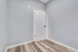 1215 Racine St, Racine, WI 53403 - Photo 8