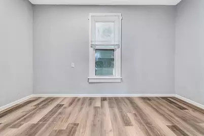 1215  Racine St, Racine, WI 53403 - Photo 10