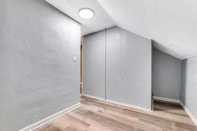 1215  Racine St, Racine, WI 53403 - Photo 12