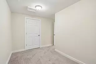 4628 N Hollywood Ave, Whitefish Bay, WI 53211 - Photo 38