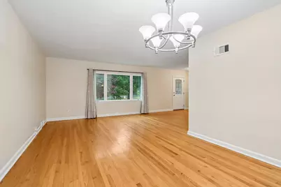 4628 N Hollywood Ave, Whitefish Bay, WI 53211 - Photo 12