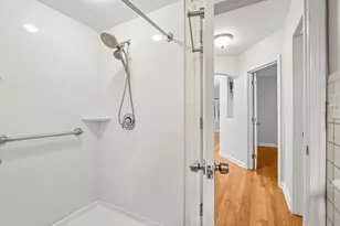 4628 N Hollywood Ave, Whitefish Bay, WI 53211 - Photo 20