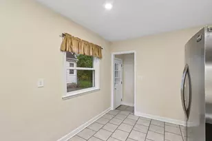4628 N Hollywood Ave, Whitefish Bay, WI 53211 - Photo 32