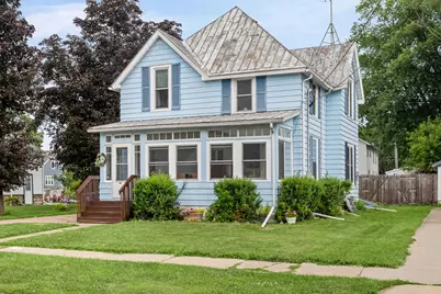 420  Monroe St, Sparta, WI 54656 - Photo 2